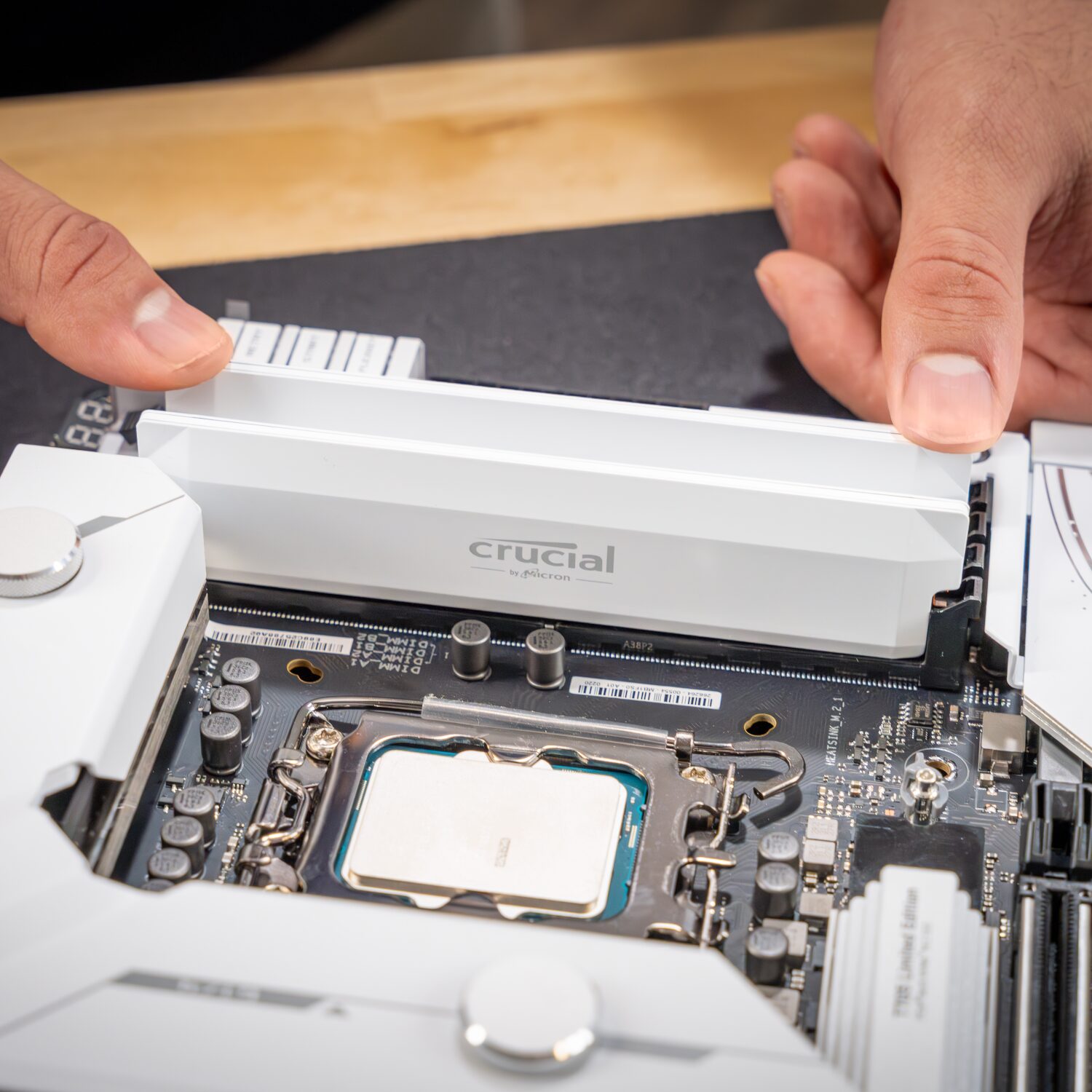 Crucial Pro DDR5-6000 64GB Overclocking Memory Kit - White - Image 4